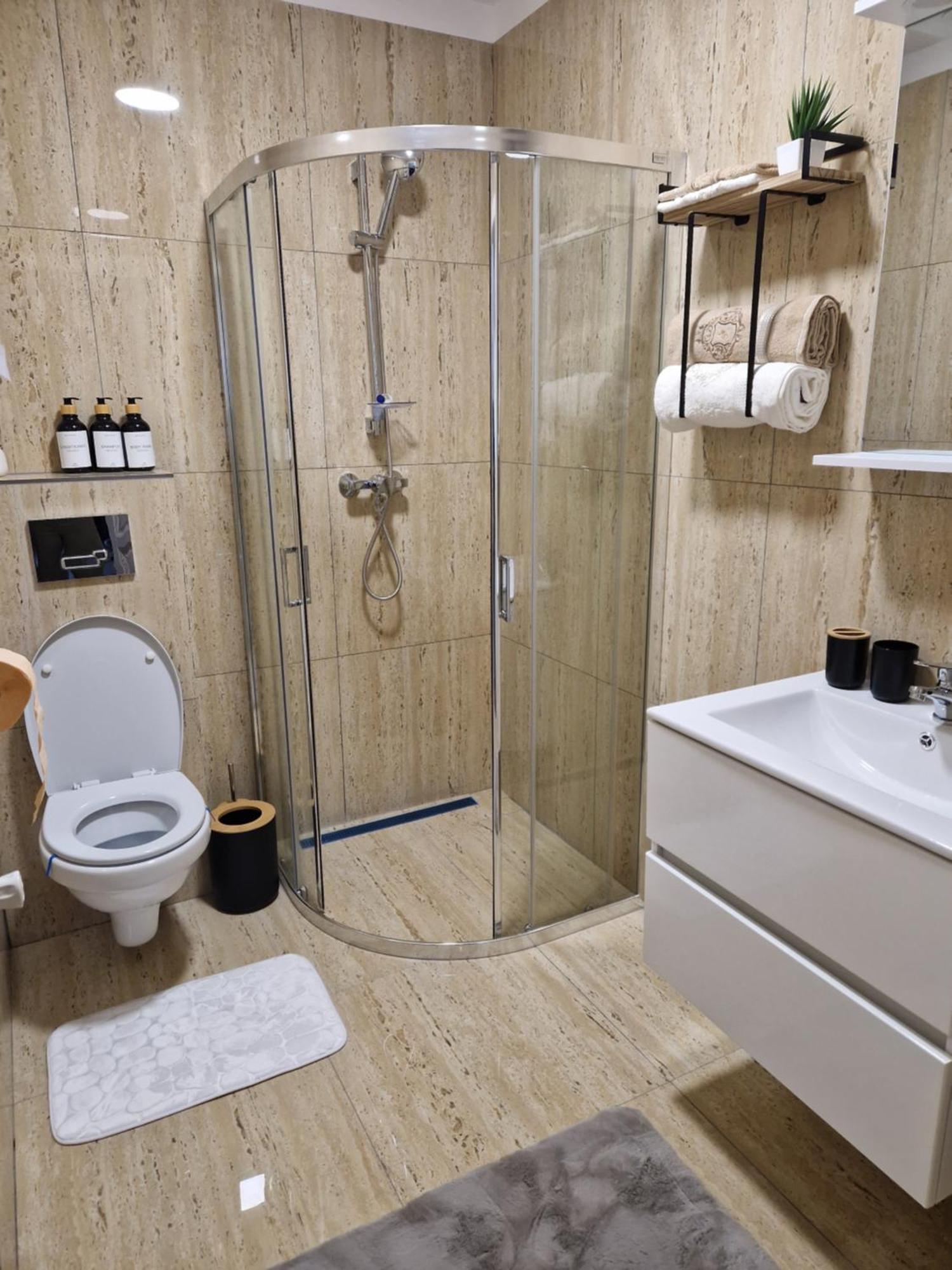 Craitelor Boutique Airport Apartment Otopeni Buitenkant foto